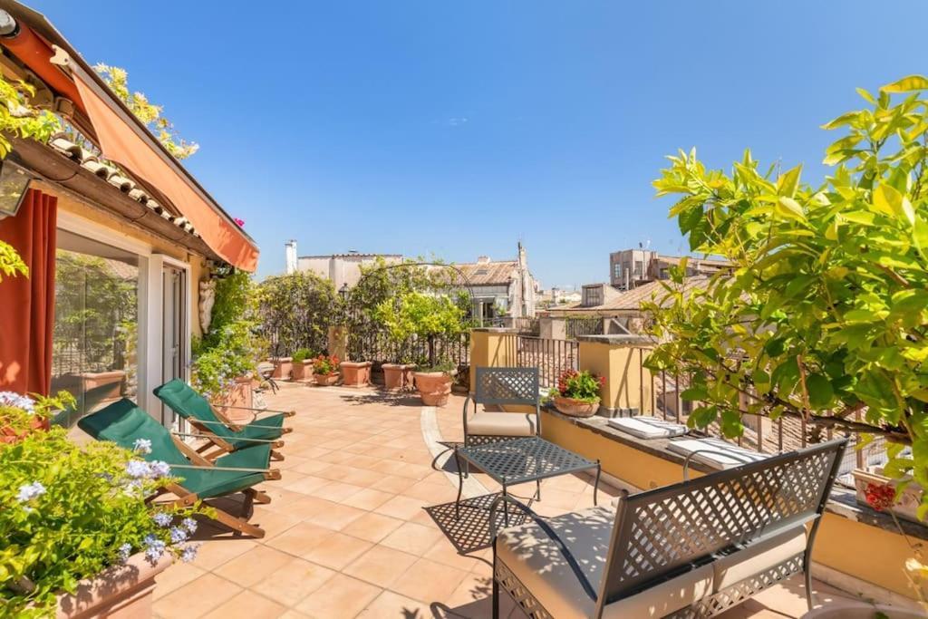 Casa Colonna, A Burghesius Apartment Rome